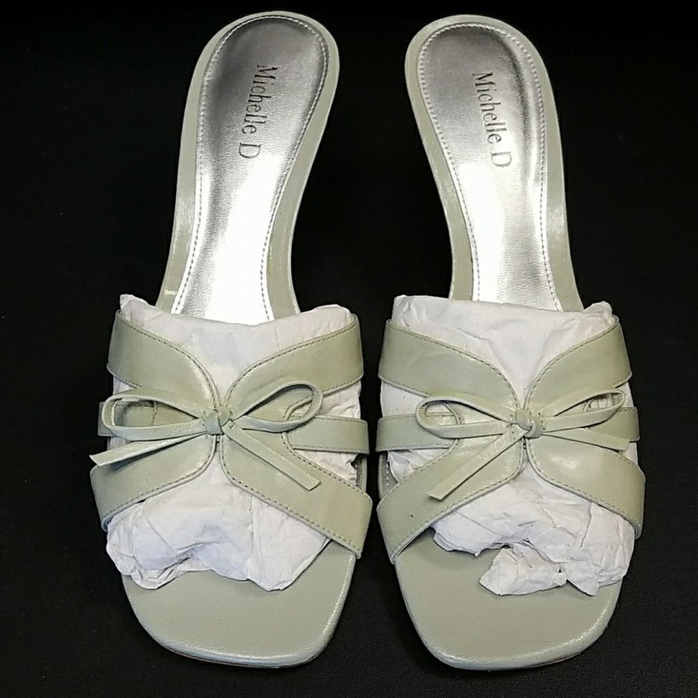 Michelle D strappy heel size 8.5M